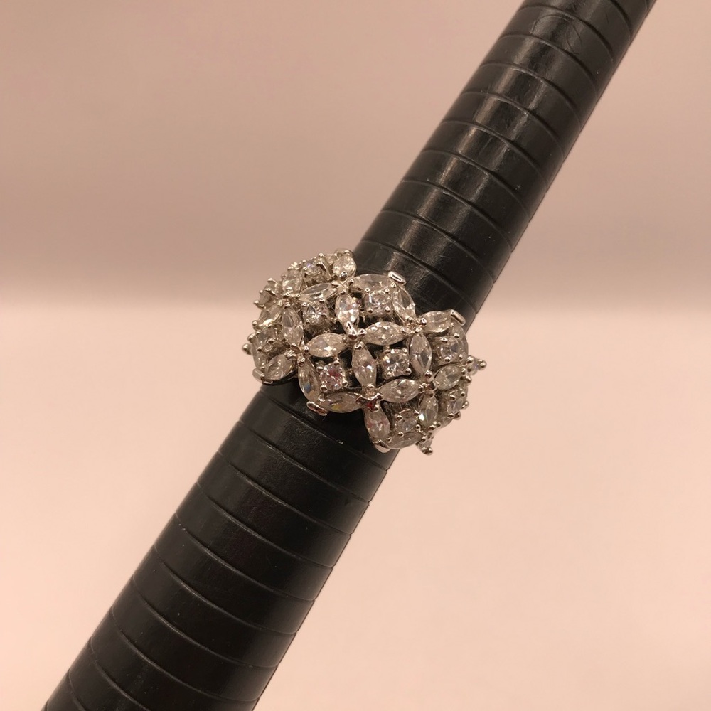 Silver-Tone & Glass Rhinestones Cocktail Ring - Picture 7 of 8